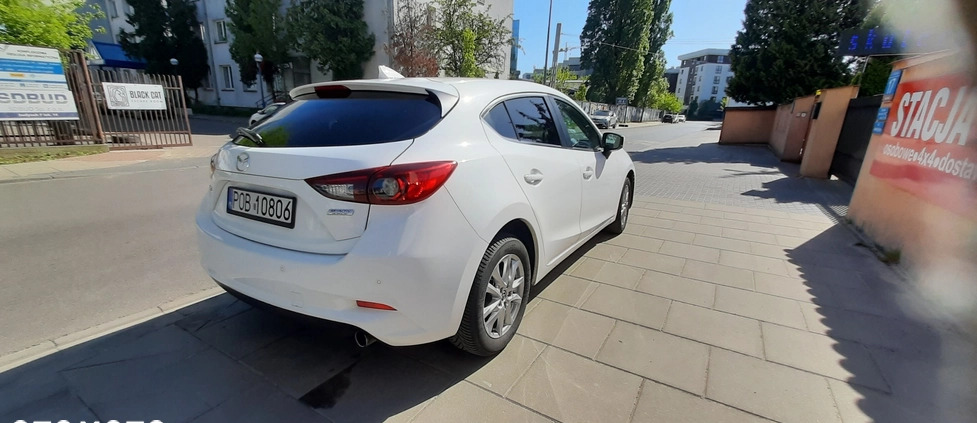 Mazda 3 cena 52700 przebieg: 72800, rok produkcji 2017 z Warszawa małe 781